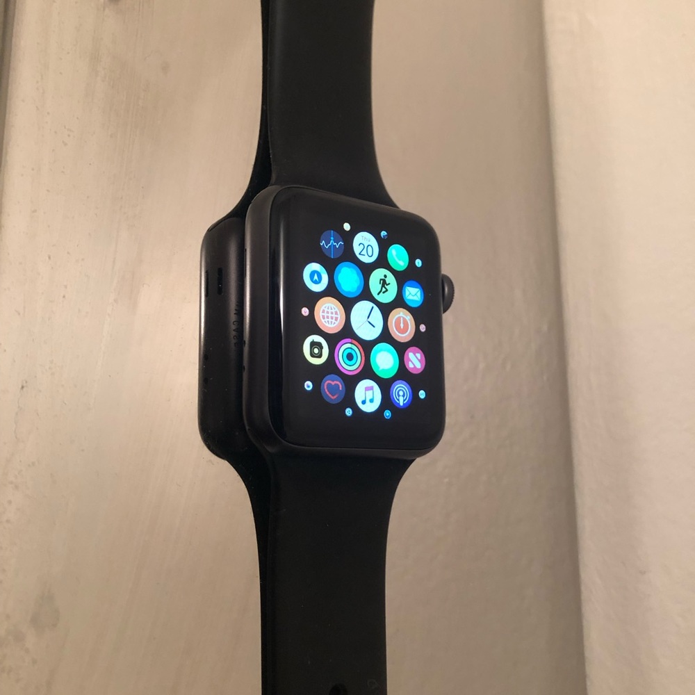 Apple Watch series 3 GPS+Cellular - Picture 2 of 5